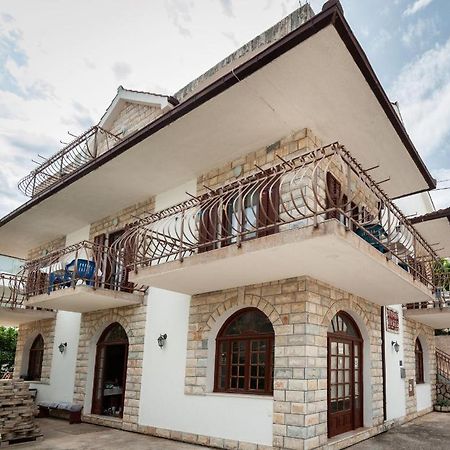 Maribela Apartments โตรกีร์ ภายนอก รูปภาพ