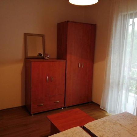 Maribela Apartments โตรกีร์ ภายนอก รูปภาพ