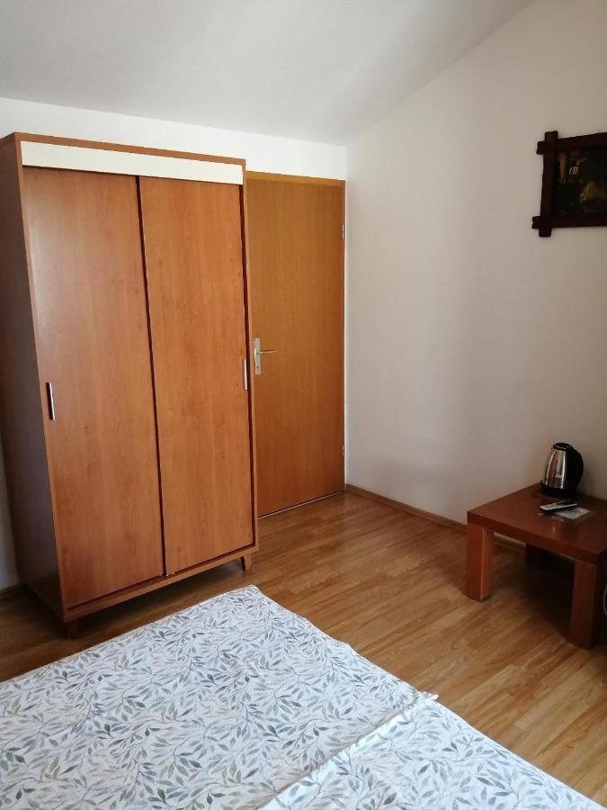 Maribela Apartments โตรกีร์ ภายนอก รูปภาพ