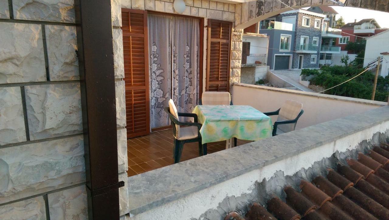 Maribela Apartments โตรกีร์ ภายนอก รูปภาพ